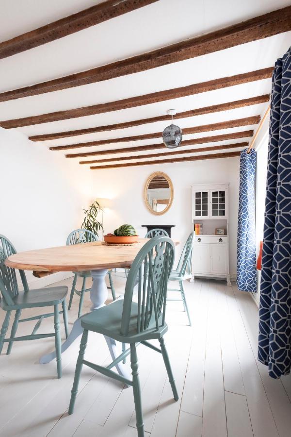 Character Cottage In The Heart Of Uplyme. Exteriér fotografie